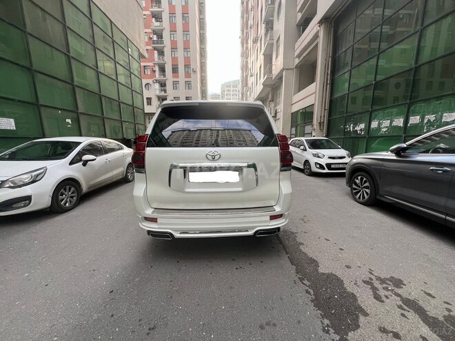 Toyota Land Cruiser Prado-3