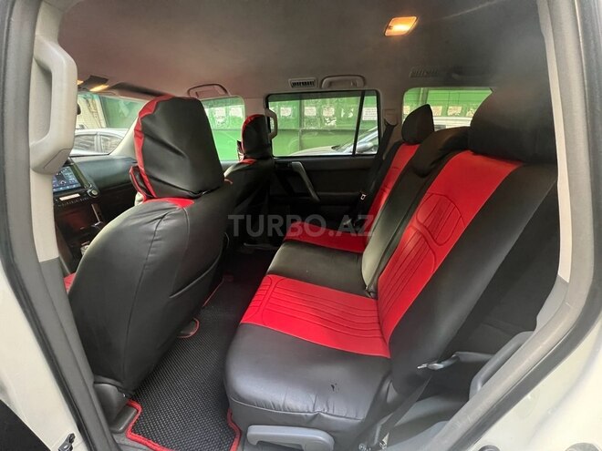 Toyota Land Cruiser Prado-7