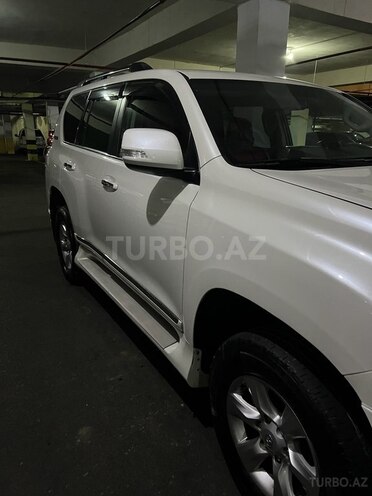 Toyota Land Cruiser Prado-13