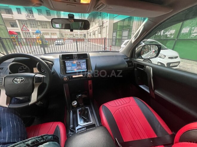 Toyota Land Cruiser Prado-8