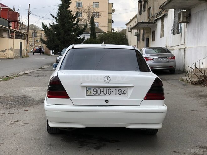 Mercedes C 220 d 1999, 490,555 km - 2.2 l - Bakı