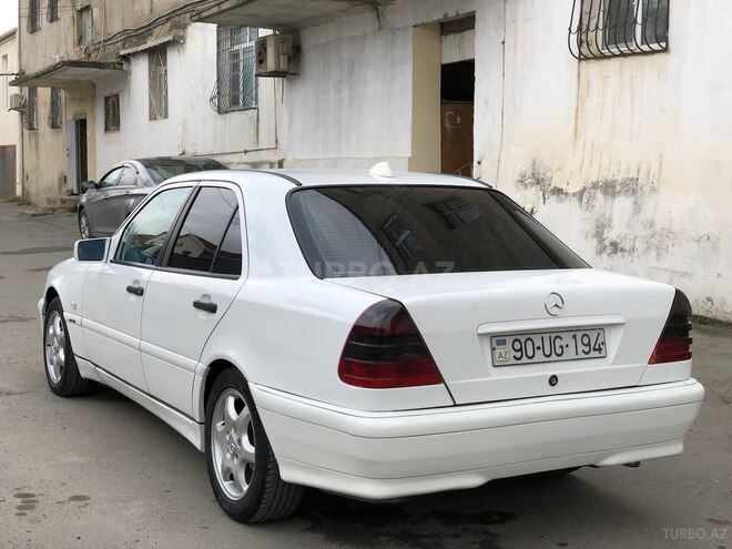 Mercedes C 220 d 1999, 490,555 km - 2.2 l - Bakı