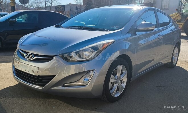 Hyundai Elantra 2015, 97,000 km - 1.8 л - Yevlax