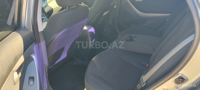 Hyundai Elantra 2015, 97,000 km - 1.8 л - Yevlax