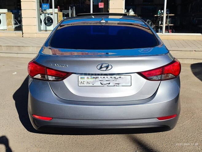 Hyundai Elantra 2015, 97,000 km - 1.8 л - Yevlax