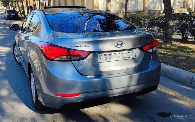 Hyundai Elantra 2015, 97,000 km - 1.8 л - Yevlax