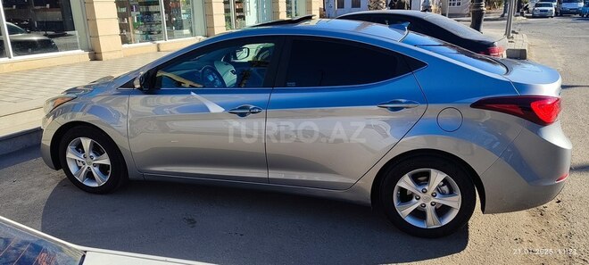 Hyundai Elantra 2015, 97,000 km - 1.8 л - Yevlax