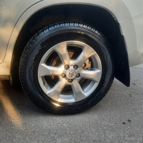 Toyota RAV4 2011, 94,700 km - 2.0 l - Bakı