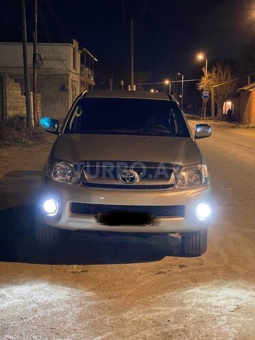 Toyota Hilux 2011, 347,000 km - 2.5 l - Bakı