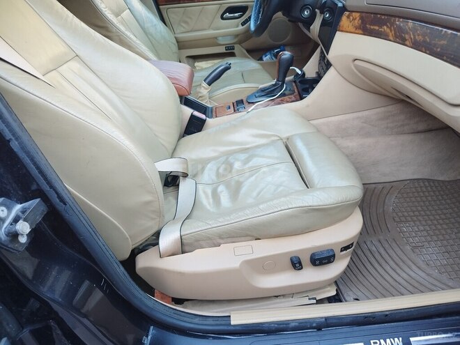 BMW 525-8