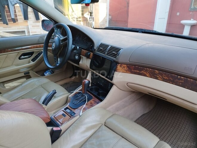 BMW 525-9