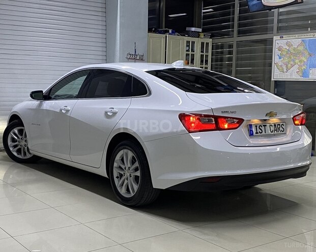 Chevrolet Malibu-12
