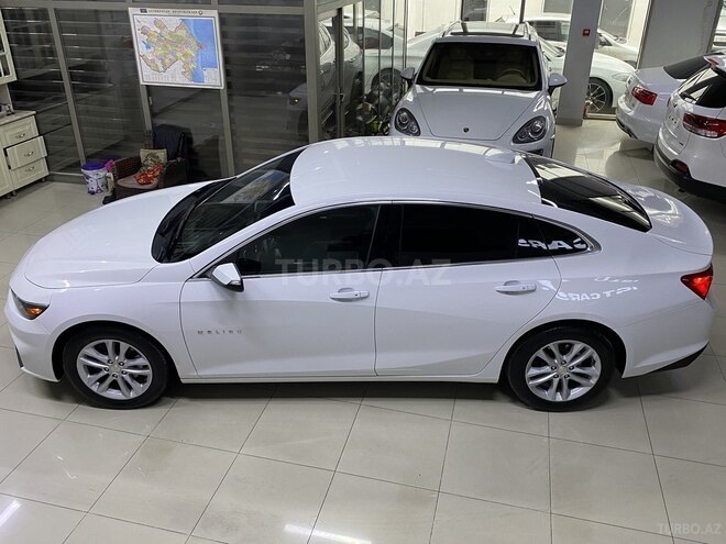 Chevrolet Malibu-8