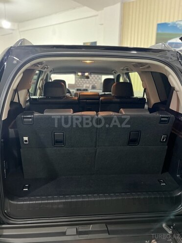 Toyota Land Cruiser Prado-11