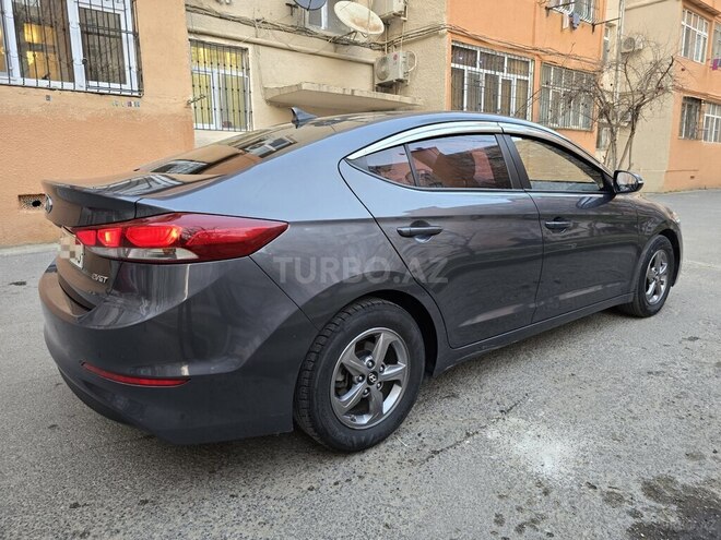Hyundai Avante 2015, 155,000 km - 1.6 л - Bakı