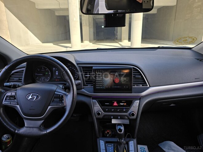 Hyundai Avante 2015, 155,000 km - 1.6 л - Bakı