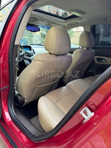 Chevrolet Cruze-14