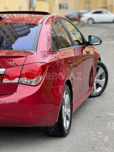 Chevrolet Cruze-13