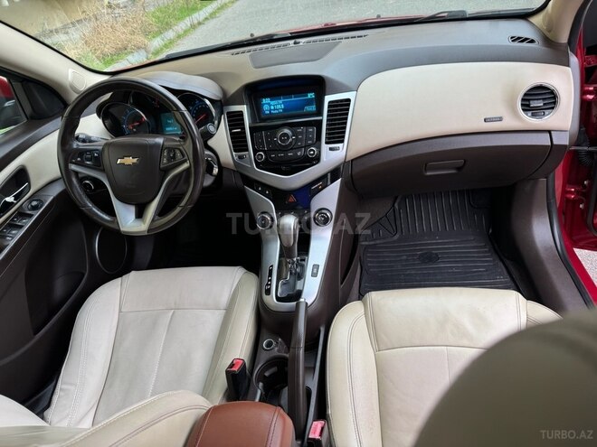 Chevrolet Cruze-15