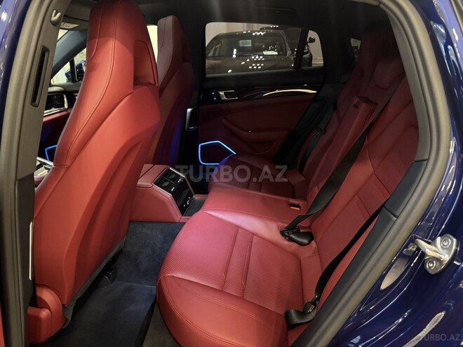 Porsche Panamera-13
