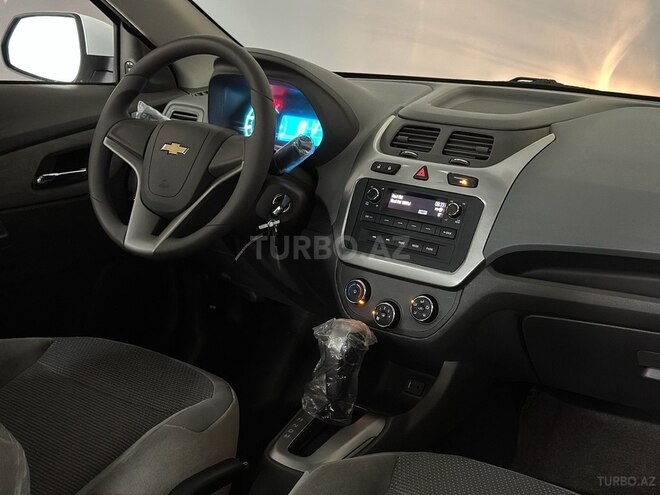 Chevrolet Cobalt-14