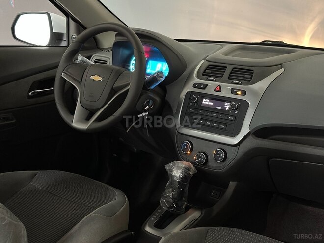 Chevrolet Cobalt-15