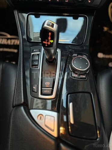 BMW 520 2016, 121,000 km - 2.0 l - Bakı