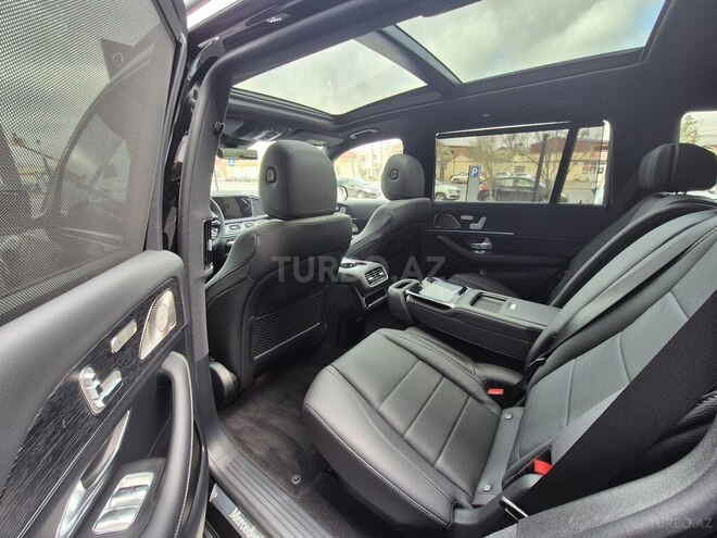 Mercedes GLS 450 4MATIC-12