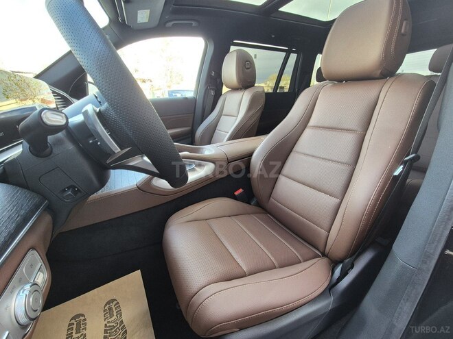 Mercedes GLS 450 4MATIC-12