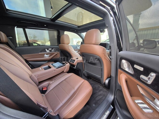 Mercedes GLS 450 4MATIC-14