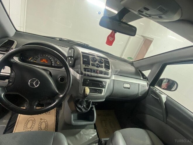 Mercedes Viano 2005, 354,000 km - 2.2 l - Bakı