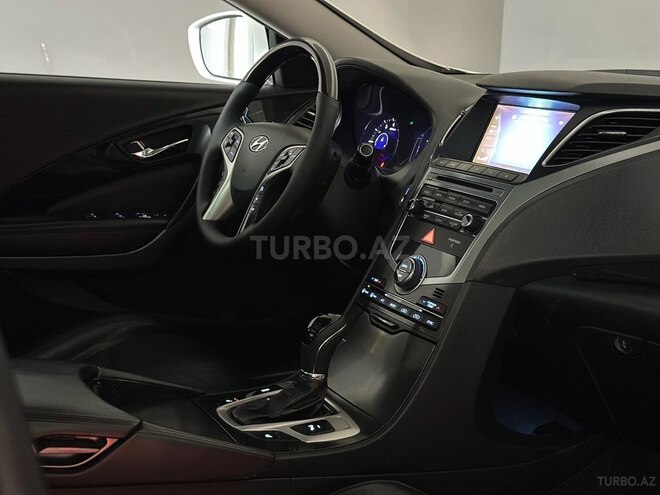 Hyundai Grandeur 2015, 172,000 km - 2.2 л - Bakı