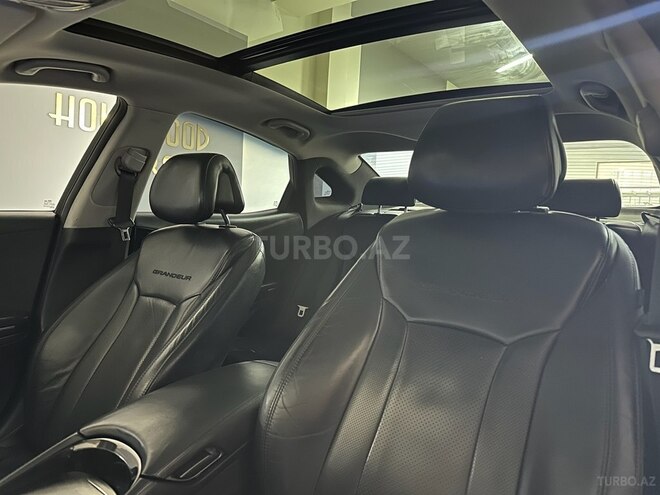 Hyundai Grandeur 2015, 172,000 km - 2.2 л - Bakı