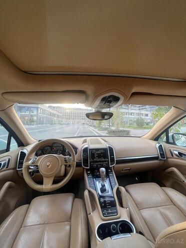 Porsche Cayenne-9