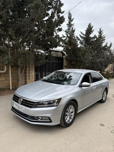 Volkswagen Passat (North America) 2016, 198,500 km - 1.8 л - Bakı