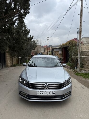 Volkswagen Passat (North America) 2016, 198,500 km - 1.8 л - Bakı