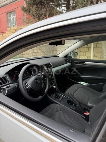 Volkswagen Passat (North America) 2016, 198,500 km - 1.8 л - Bakı