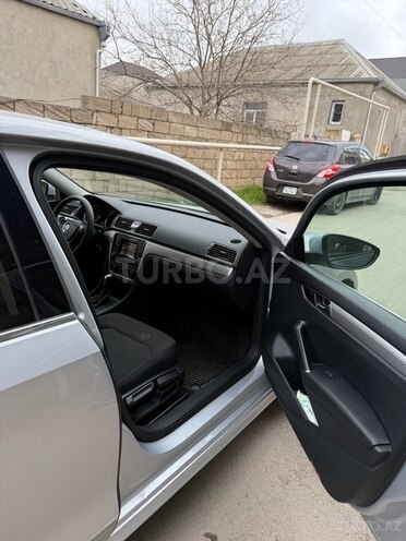 Volkswagen Passat (North America) 2016, 198,500 km - 1.8 л - Bakı