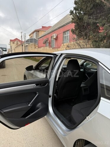 Volkswagen Passat (North America) 2016, 198,500 km - 1.8 л - Bakı