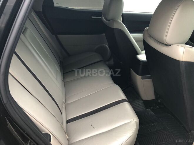 Mazda CX-7-10