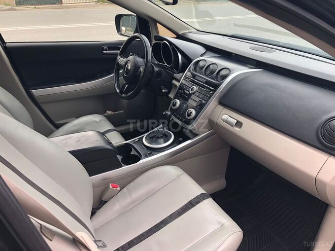 Mazda CX-7-9