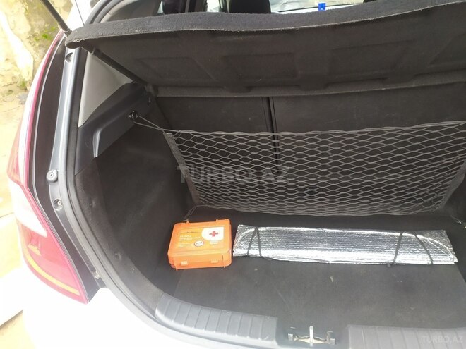 Hyundai i30 2011, 216,000 km - 1.6 л - Bakı