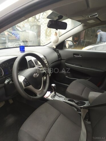 Hyundai i30 2011, 216,000 km - 1.6 л - Bakı
