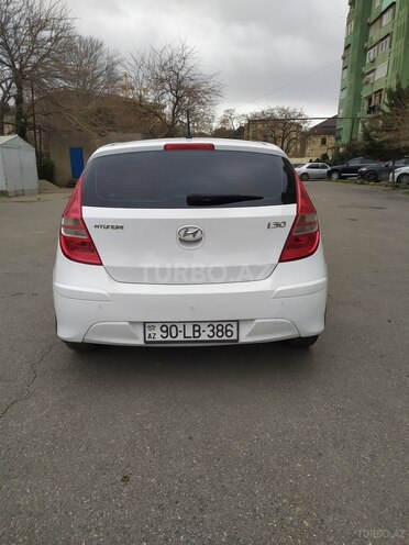 Hyundai i30 2011, 216,000 km - 1.6 л - Bakı