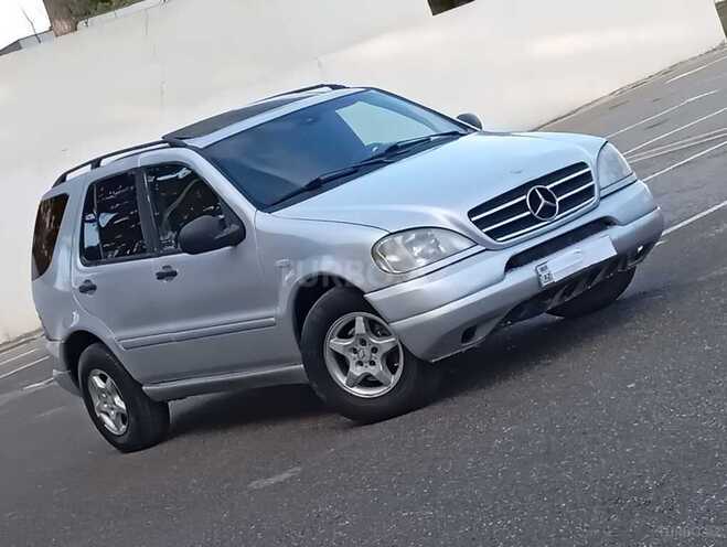 Mercedes ML 320 1999, 287,637 km - 3.2 l - Sumqayıt