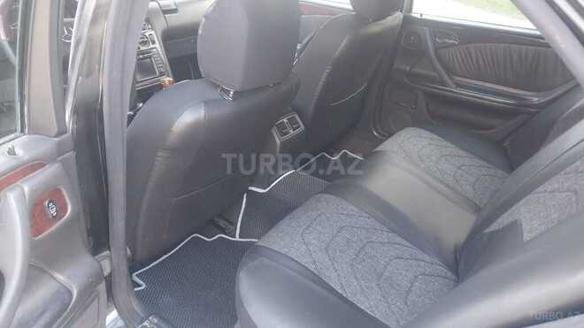 Mercedes E 240 2000, 325,000 km - 2.6 l - Bakı