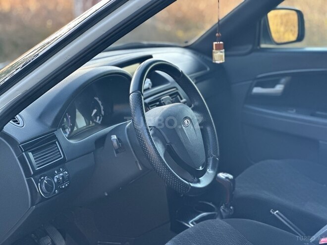 LADA (VAZ) Priora 2015, 150,000 km - 1.6 л - Salyan