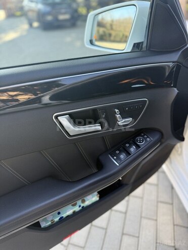 Mercedes E 220 d 2014, 320,121 km - 2.2 l - Masallı