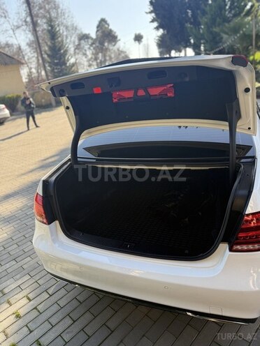 Mercedes E 220 d 2014, 320,121 km - 2.2 l - Masallı
