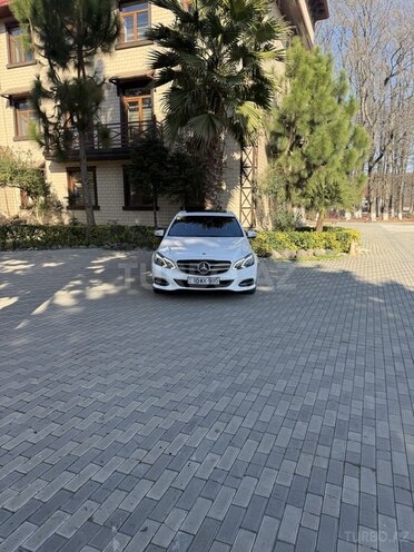 Mercedes E 220 d 2014, 320,121 km - 2.2 l - Masallı